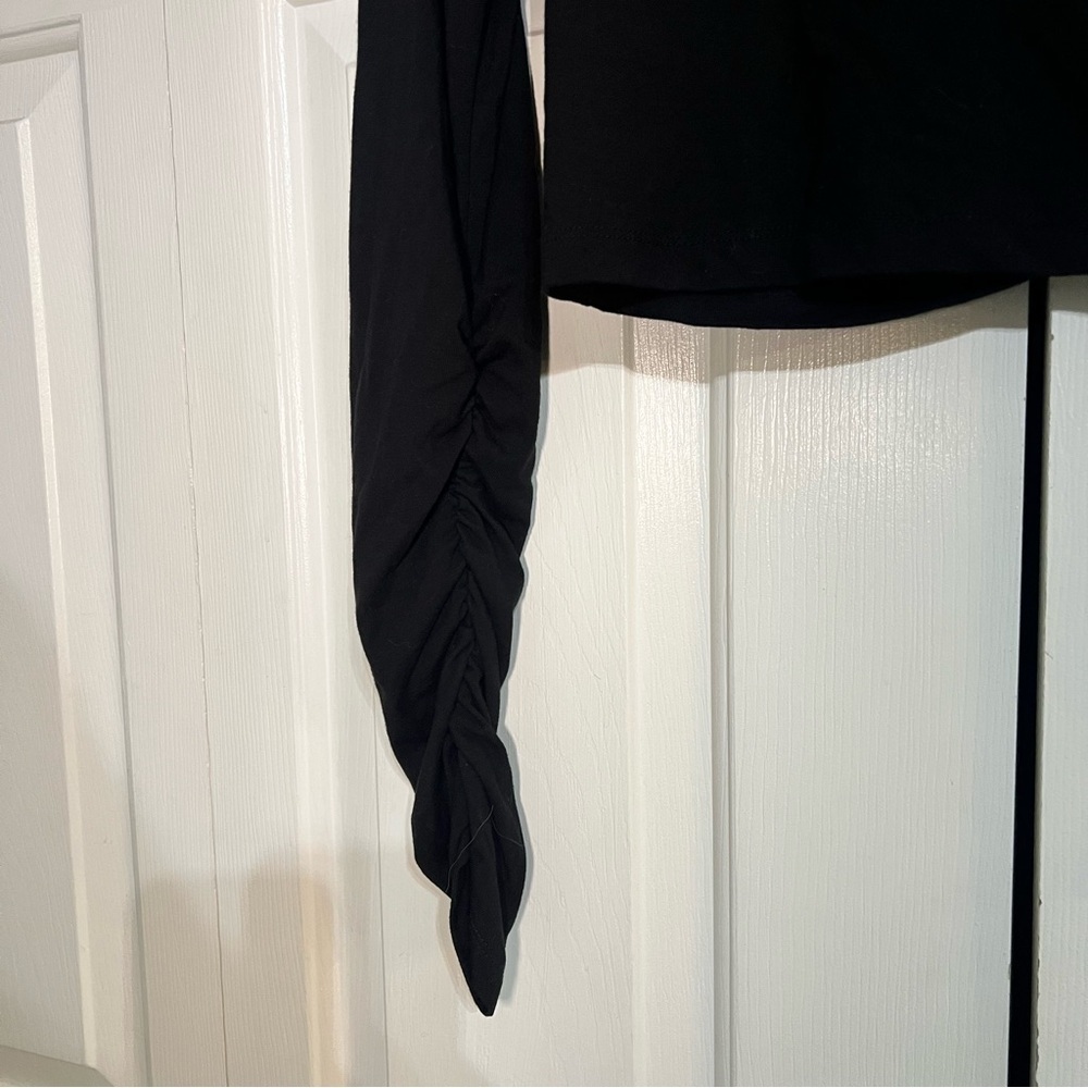 House of Harlow 1960 Black Ruched Asymmetrical Crop Top Long Sleeve Medium - Picture 7 of 7